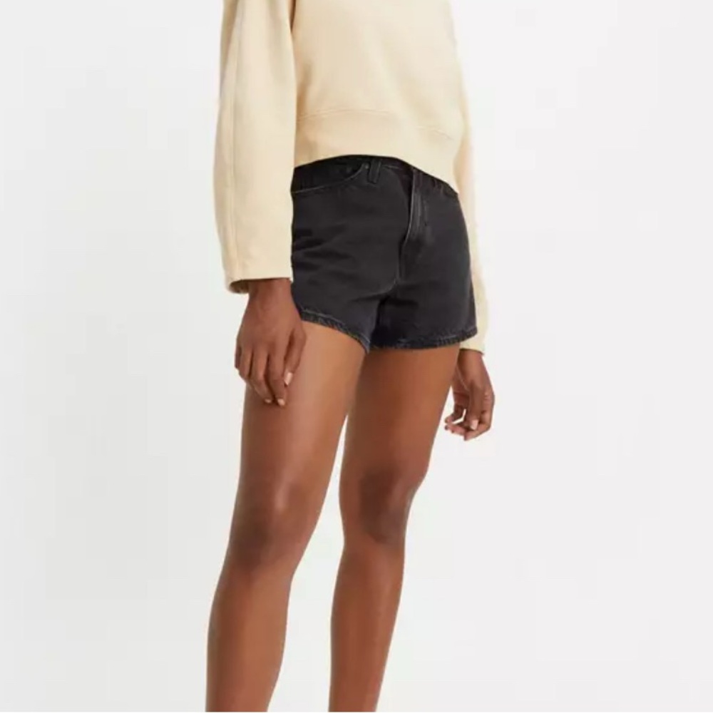 Levi’s 80’s Mom Short